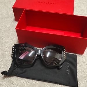 Valentino sunglasses